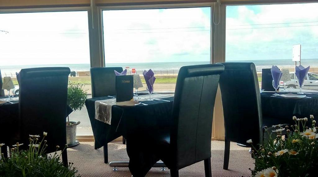 Crystals On The Prom Hotel Blackpool Eksteriør billede
